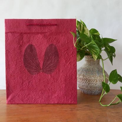 Paper bag with Chong-co leave decorated size 25x10x H30cm