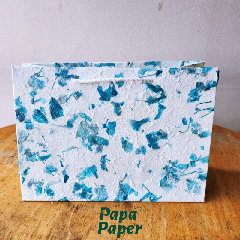 Paper mulberry bag with garlic bark, Blue Turquoise, size 30x10x H25cm, paper rope