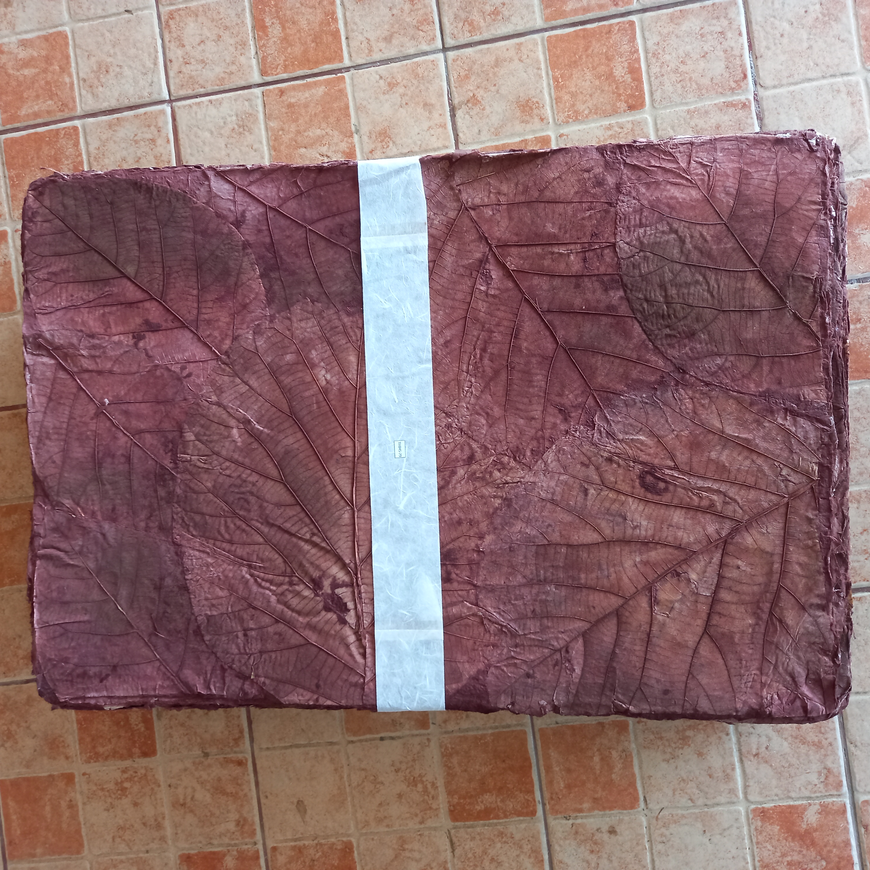 Teakleaves paper dark brown - กระดาษใบสักสีน้ำตาล